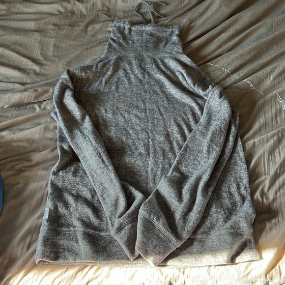 Express mock neck sweater sz medium - Picture 3 of 4
